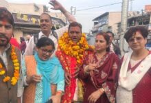 Welcome at Doiwala chowk of newly appointed BJP Jiladhyaksha Rajendra Tadiyal.