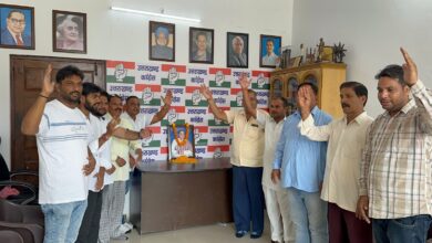 Congress organised programme on Rajiv Gandhi Birth Anniversary at Doiwala.