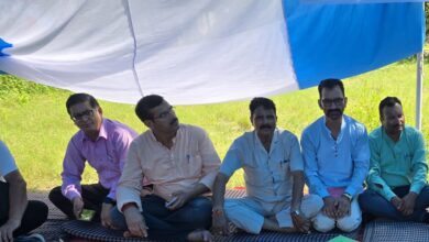 Rajkiya Shikshak Sangh decided to bocott programme and honour on Teacher's Day and organise candle march.