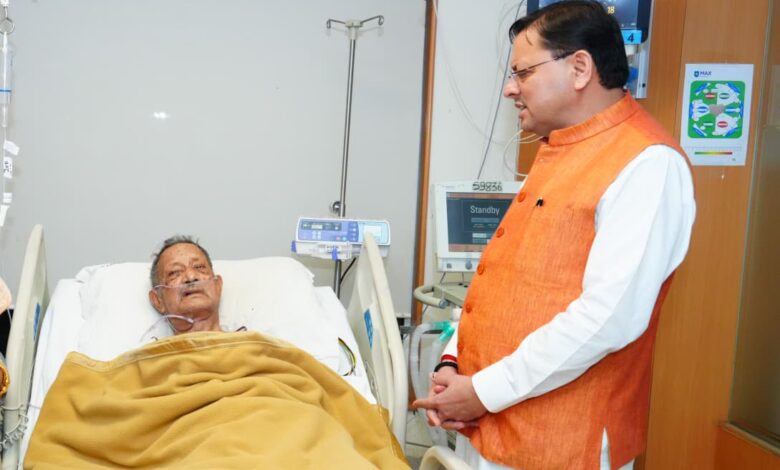 Former Chief Minister Bhuwan Chandra Khanduri admitted in Dehradun hospital.