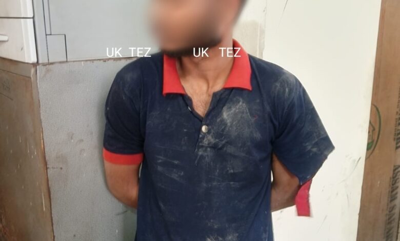 Thief caught red handed in Lachhiwala of Doiwala.