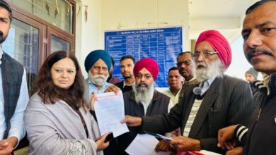 Memorandum submitted to SDM Doiwala demanding underpass on Majri Chowk on National Highway 34.