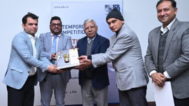 At SRHU, in the impromptu speech competition on Vivekananda Jayanti, Dr. Chandramohan secured the first position and Anshika the second.