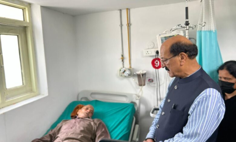 Health Minister Subodh Uniyal inspected Doon Hospital.