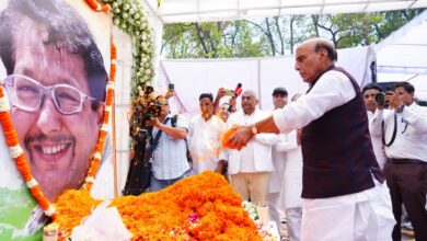 Union Defence Minister Rajnath Singh and Chief Minister Pushkar Singh Dhami paid tribute to the late Jaspal Rana.